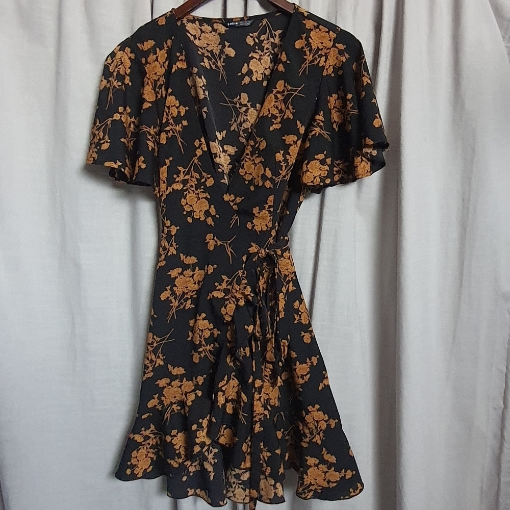 Floral Wrap Dress in Black and Golden Orange Size M - Picture 1 of 10